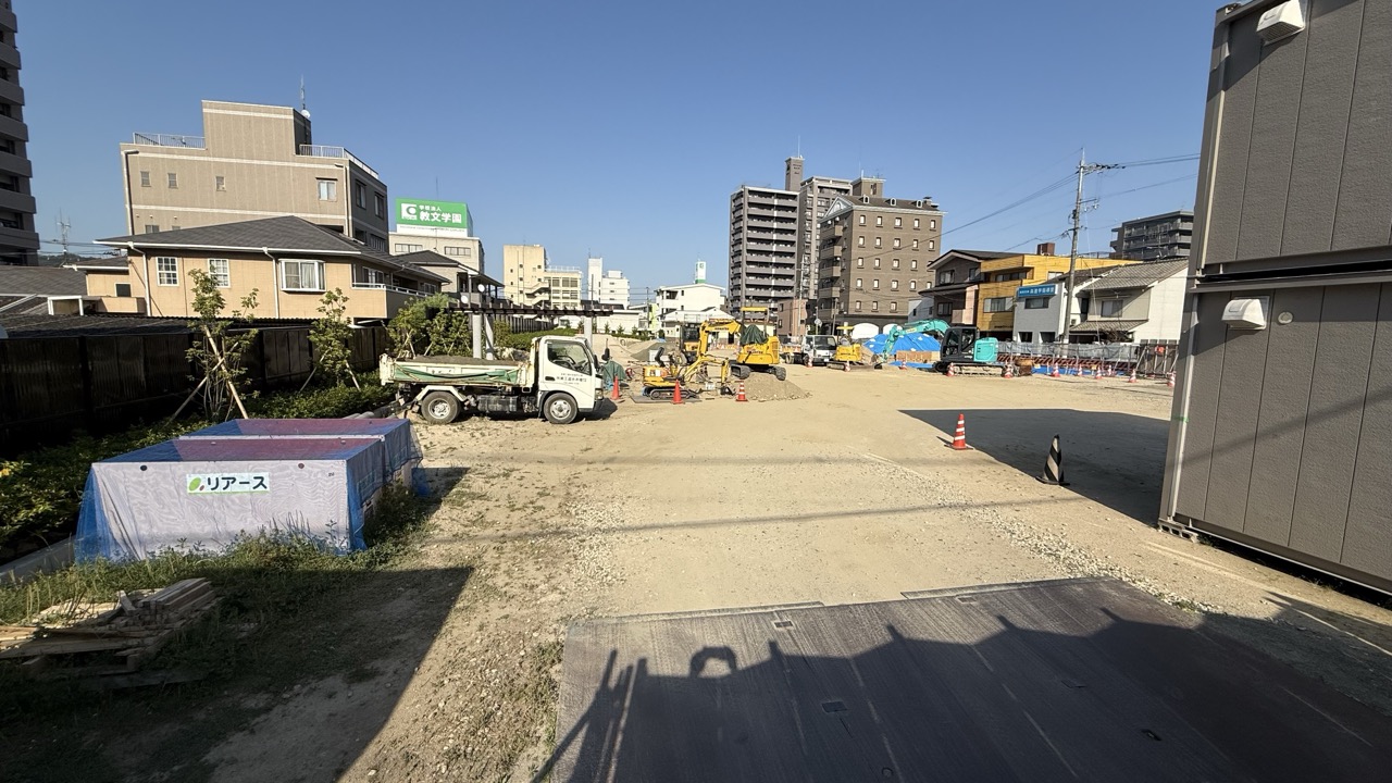丸之内公園の工事現場付近。2026年5月16日の整備工事の進捗を示す号外NETの現地写真(別アングル)。